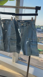 Cargo denim shorts